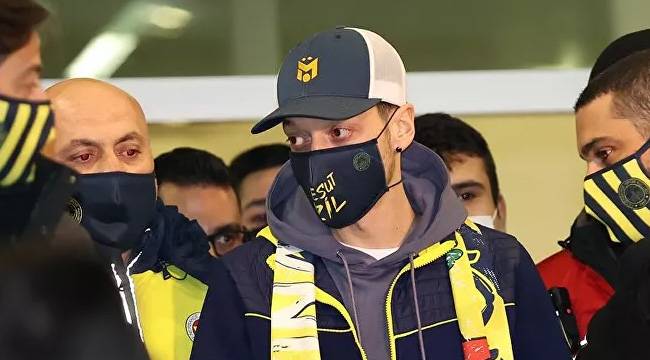 Özil'in Arsenal formasıyla yaptığı son paylaşım: İmanın iki temeli vardır, yarısı sabır, öteki yarısı şükür