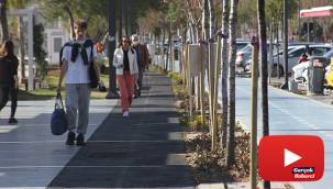 Yurdun dört bir yanı karla kaplıyken Antalya’da yazdan kalma bir gün yaşandı