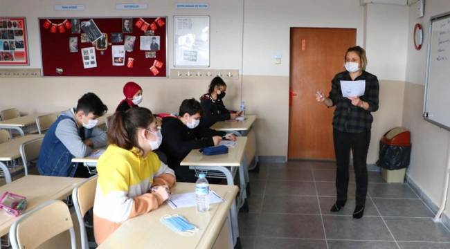 Yüz yüze eğitime başlayacak olan 8 ve 12. sınıflar kısıtlamalardan muaf tutulacak