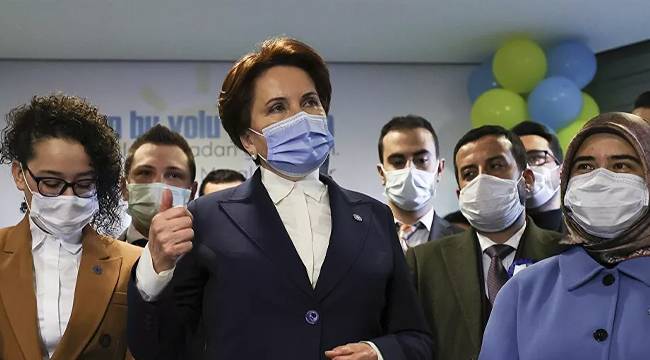Akşener: Erdoğan'a tavsiyem bir defacık Cumhurbaşkanı olduğunu hatırlasın ve gençlerin mentorluğunu bir görsün