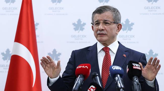 Davutoğlu'ndan Erdoğan'a çok sert sözler: Becereksizliğinizi slogan atarak unutturamazsınız