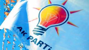Deniz Zeyrek: AK Parti’de eskisi gibi kol kırılıp yen içinde kalmıyor