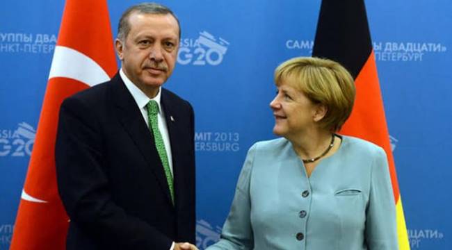 Erdoğan: Merkel’e 8 milyon 400 bin üniversite gençliğimiz var deyince üff dedi