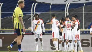 Fenerbahçe, Göztepeye'ye 1-0 kaybetti