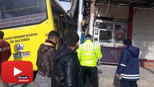 Işık ihlali yapan halk otobüsü iş yerine daldı: 1 ölü, 1 yaralı