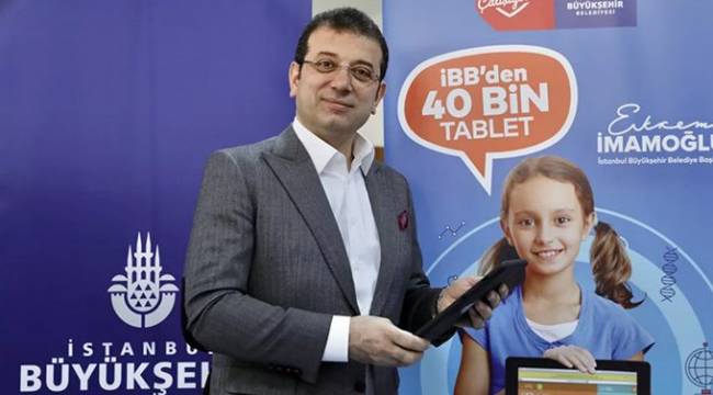İstanbul Büyükşehir Belediye Başkanı Ekrem İmamoğlu, ihtiyaç sahibi öğrencilere 40 bin tablet dağıtımını başlattı
