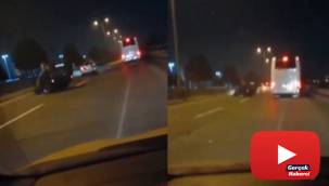 Kazayı izlemek için yavaşlayan otomobile otobüs çarptı