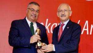 Kırklareli Belediye Başkanı Mehmet Siyam Kesimoğlu CHP'ye katıldı