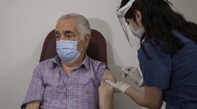 Koronavirüs aşısı yaptıranların sayısı 2 milyonu geçti