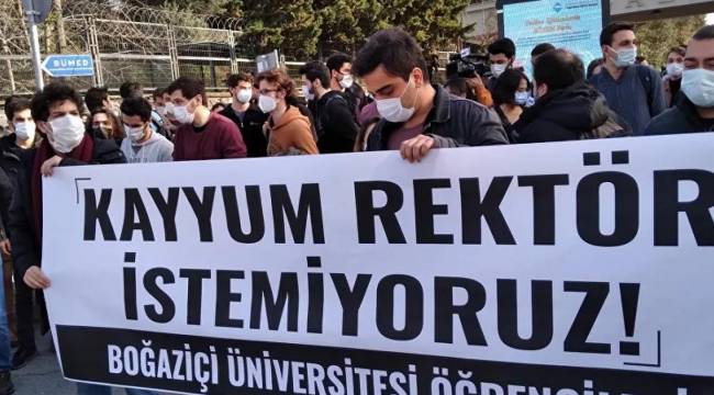 Melih Bulu'dan Boğaziçili öğrenciye disiplin soruşturması: Terör Suçları Soruşturma Bürosu'nu işaret etti