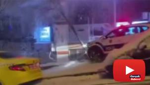 Polis ekiplerinin kar kazası kamerada