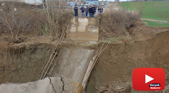 Yıkılan 40 senelik köprü iki ilçeyi birbirinden ayırmıştı, yol yeniden trafiğe açıldı