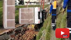 Babasından izinsiz kamyoneti aldı, gecekondunun çatısına uçtu