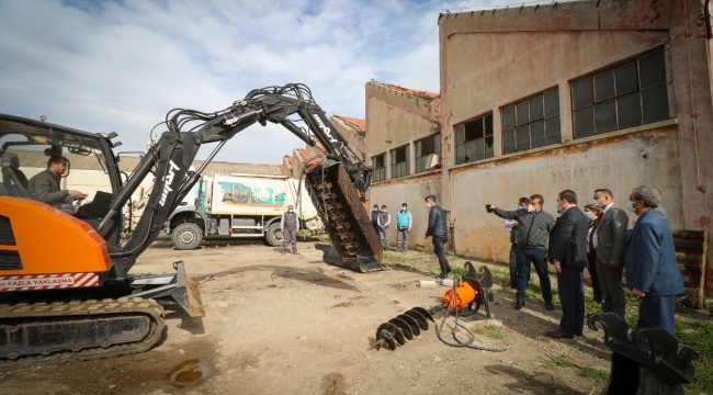 Bergama Belediyesi araç filosu her geçen gün yeni araç alımları ile büyüyor