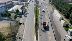 ÇEVRE YOLU PEYZAJ DÜZENLEMESİ İLE ÖRNEK OLUYOR