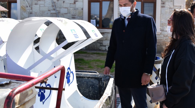 FOÇA’DA CAN DOSTLAR İÇİN YUVA VE MAMA KAPLARI