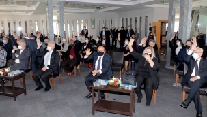 İZSİAD Genel Kurulu “Küçükkurt” dedi