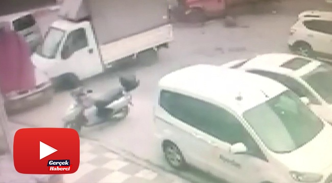 Kamyonet sürücüsü dehşet saçtı: Ortalık savaş alanına döndü