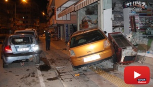 Kontrolden çıkan otomobil ortalığı savaş alanına çevirdi