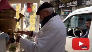 Müzisyenlikten seyyar satıcılığa