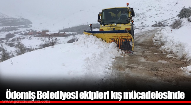 Ödemiş Belediyesi ekipleri kış mücadelesinde 