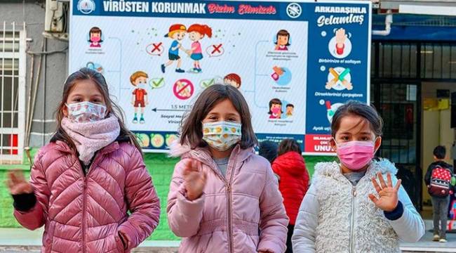 Okullarda yüz yüze eğitime başlandı