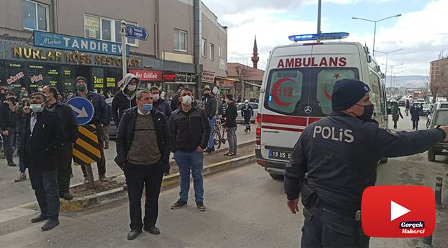 Virüsü unuttular yangını seyretmek için toplandılar