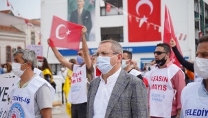 1 MAYIS AYVALIK’TA ERKEN KUTLANDI