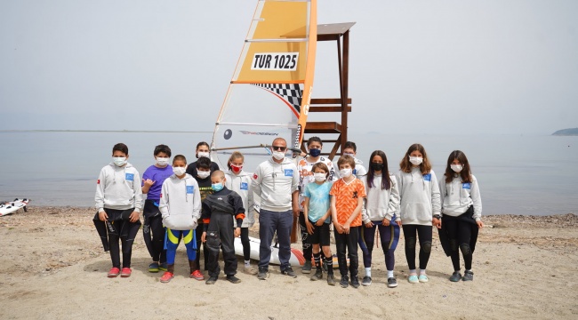AYVALIKLI WINDSURFCÜLER MİLLİ TAKIM YOLUNDA