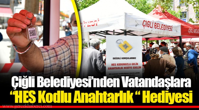 Çiğli’de Vatandaşlara HES Kodlu Anahtarlık Dağıtıldı