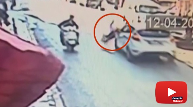 Esenler'de yola fırlayan çocuğu otomobilin çarptığı anlar kamerada