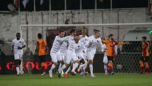 Galatasaray, Hatayspor deplasmanında yenildi, şampiyonluk yarışında bir darbe daha aldı