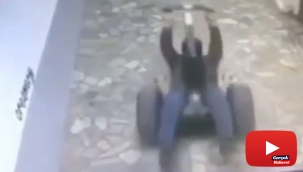 Ginger denilen araçta hakimiyetini kaybeden adamın ilginç anları kamerada