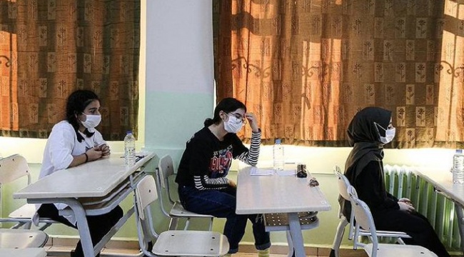 Liselerde yüz yüze ve uzaktan eğitime geçiş ve sınav süreciyle ilgili usul ve esaslar belli oldu