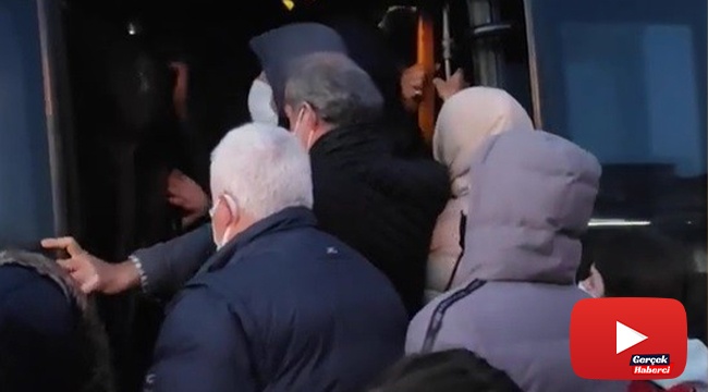 Minibüste "pes" dedirten görüntüler kamerada