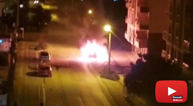Park halindeki otomobil alev topuna döndü!