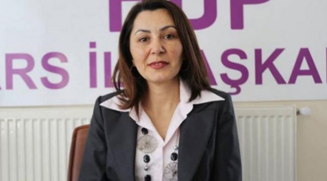 Yerine kayyım atanan HDP'li Kars Belediye Eş Başkanı Şevin Alaca tahliye edildi