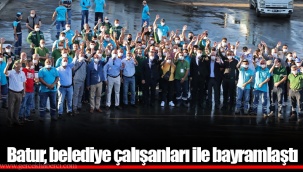 Batur, belediye çalışanları ile bayramlaştı