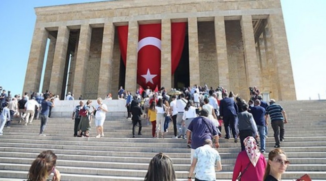 Gazetecilere Anıtkabir yasağı: Törenlere sadece AA, iHA ve DHA alındı