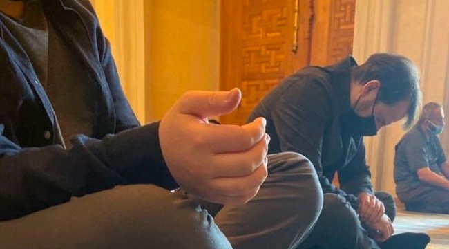 İstifasının ardından ilk kez: Berat Albayrak Çamlıca Camii'nde görüntülendi