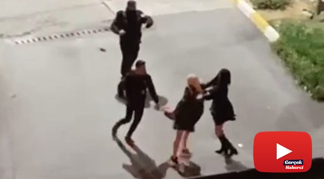 Kadınların saç saça baş başa kavgası kamerada