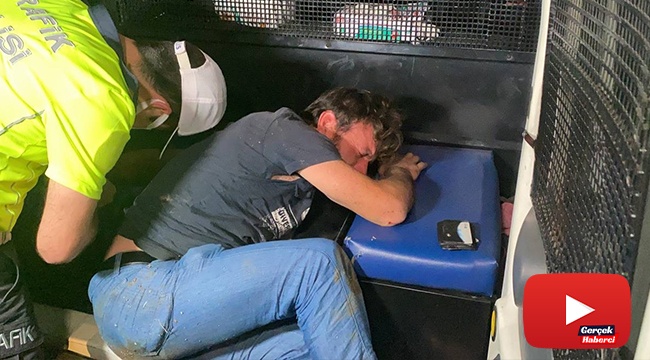 Kısıtlamada boş yolda duvara çarpan sürücü ile polis arasında ilginç diyalog