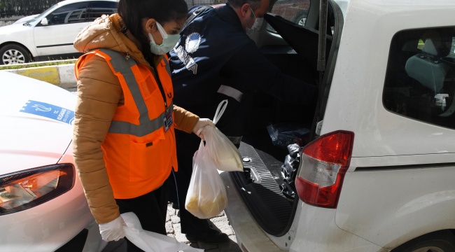 KUŞADASI BELEDİYESİ SAĞLIKSIZ GIDAYA GEÇİT VERMİYOR