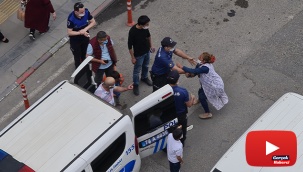 Polise ayakkabı ile vurarak direndi