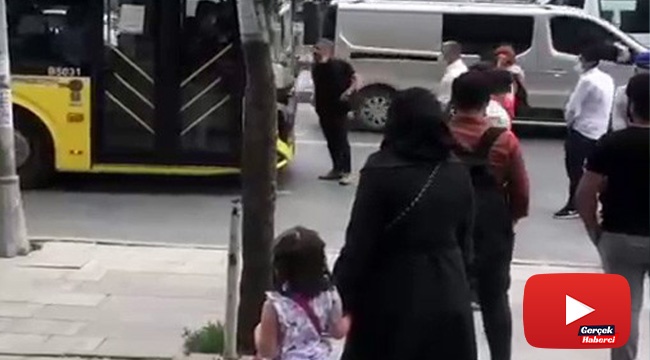 Belediye otobüsü yolcuları almadı, vatandaşlar otobüsün önünü kesti