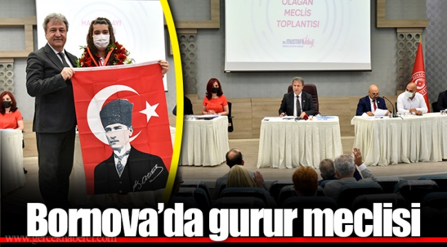 Bornova’da gurur meclisi