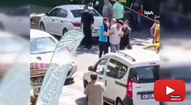 Çarpıp kaçtığı taksi sürücüsü tarafından linç edilmek istendi
