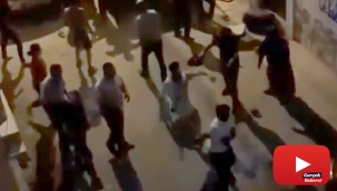 Çocukların kavgasına aileler katıldı, ortalık savaş alanına döndü...O anlar kamerada