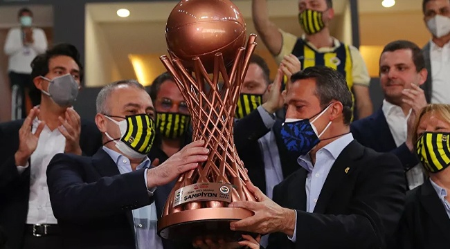 Fenerbahçe Başkanı Ali Koç ve yönetim kurulu, 2019 ve 2020 yılları için ibra edildi