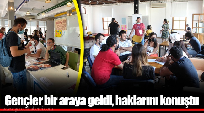 Gençler bir araya geldi, haklarını konuştu